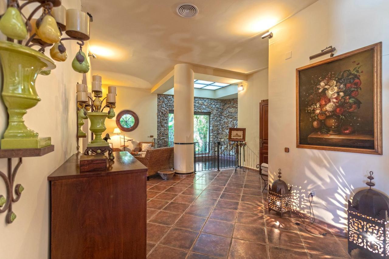 Casa Flores Con Piscina Interior Climatizada Alcaucin Exterior photo